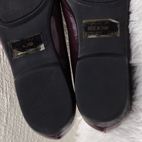 Classique Purple Lizard Faux Patent Leather Slip On Low Heel Loafer Shoe - Picture 9 of 15